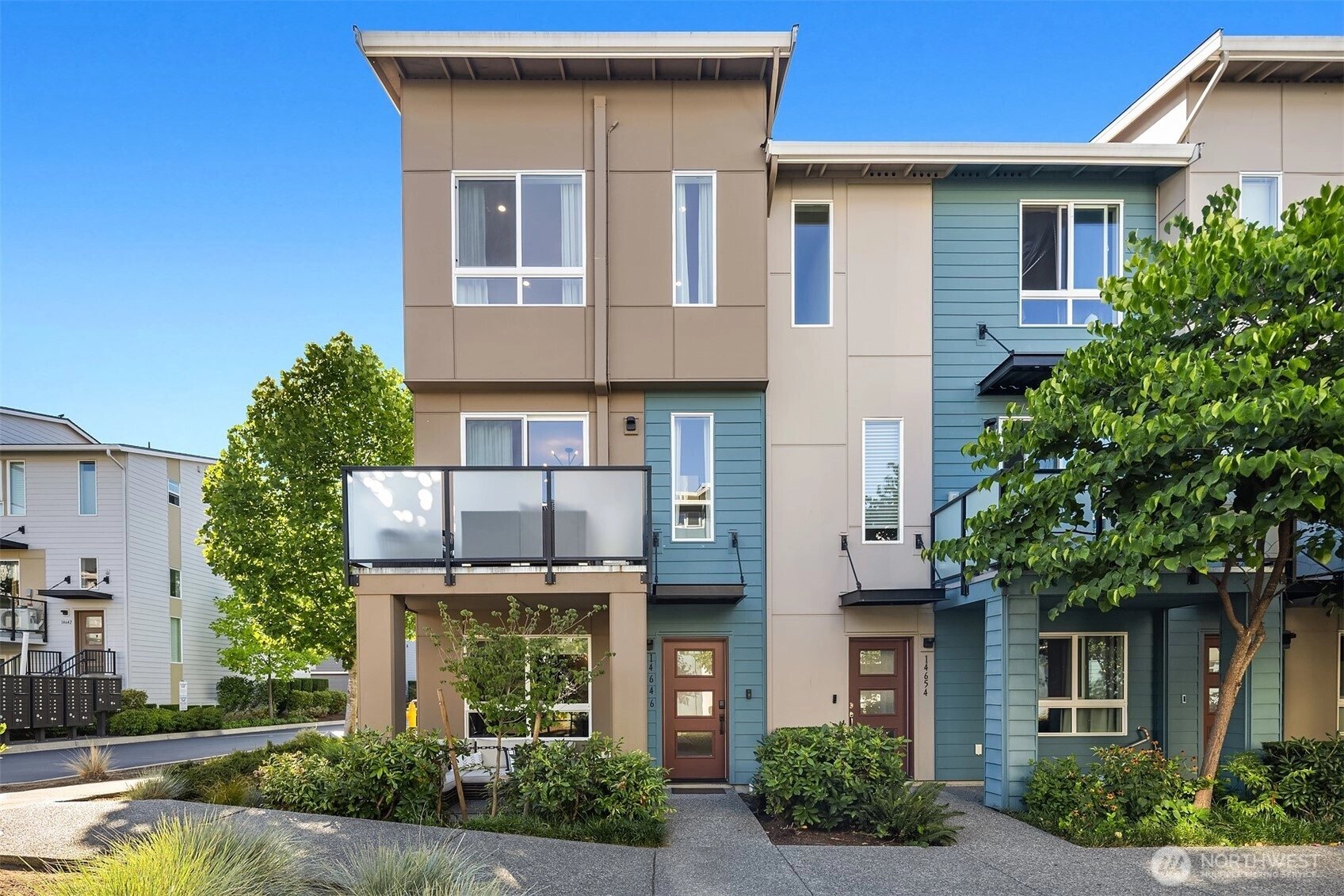 14646 35th Ct NE Lake Forest Park WA 98155