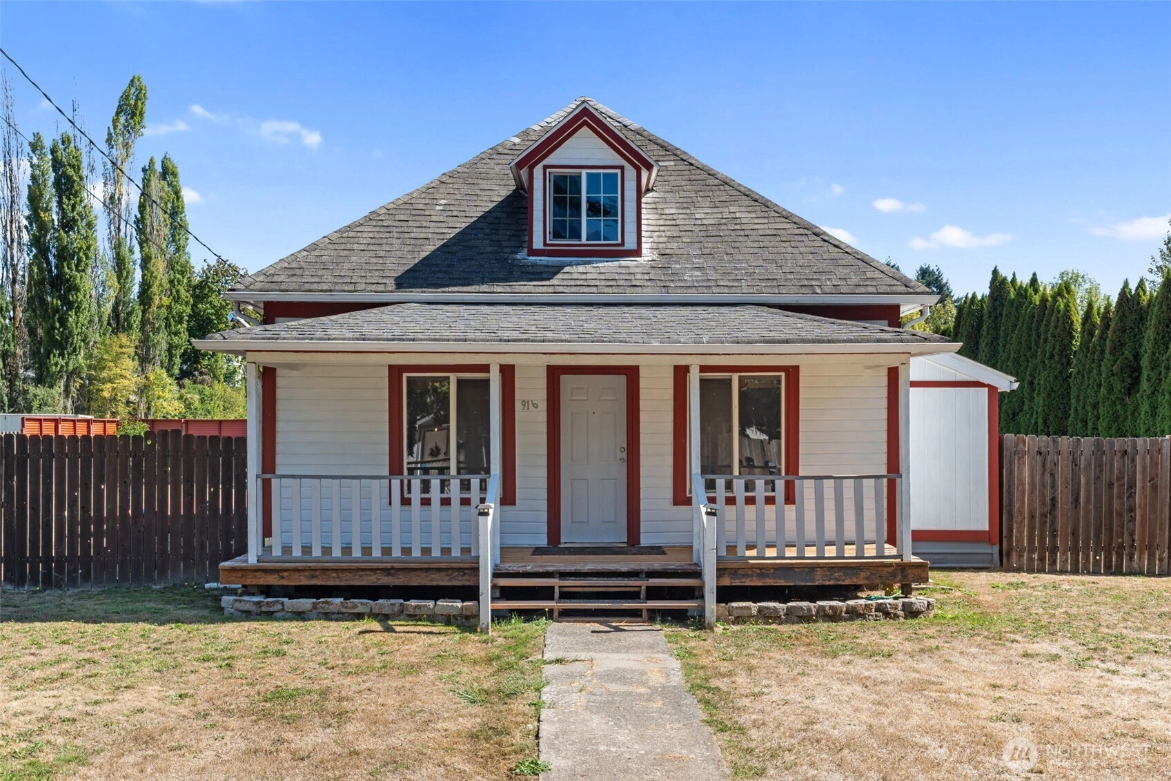 916 B St Vader WA 98593