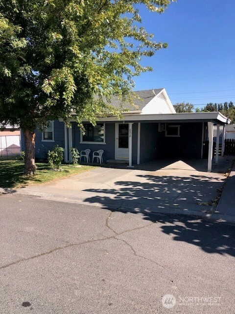 808 S Adams Ave Unit  Warden WA 98857