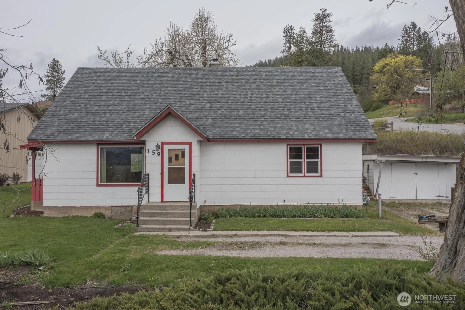 159 E 10th Ave Colville WA 99114