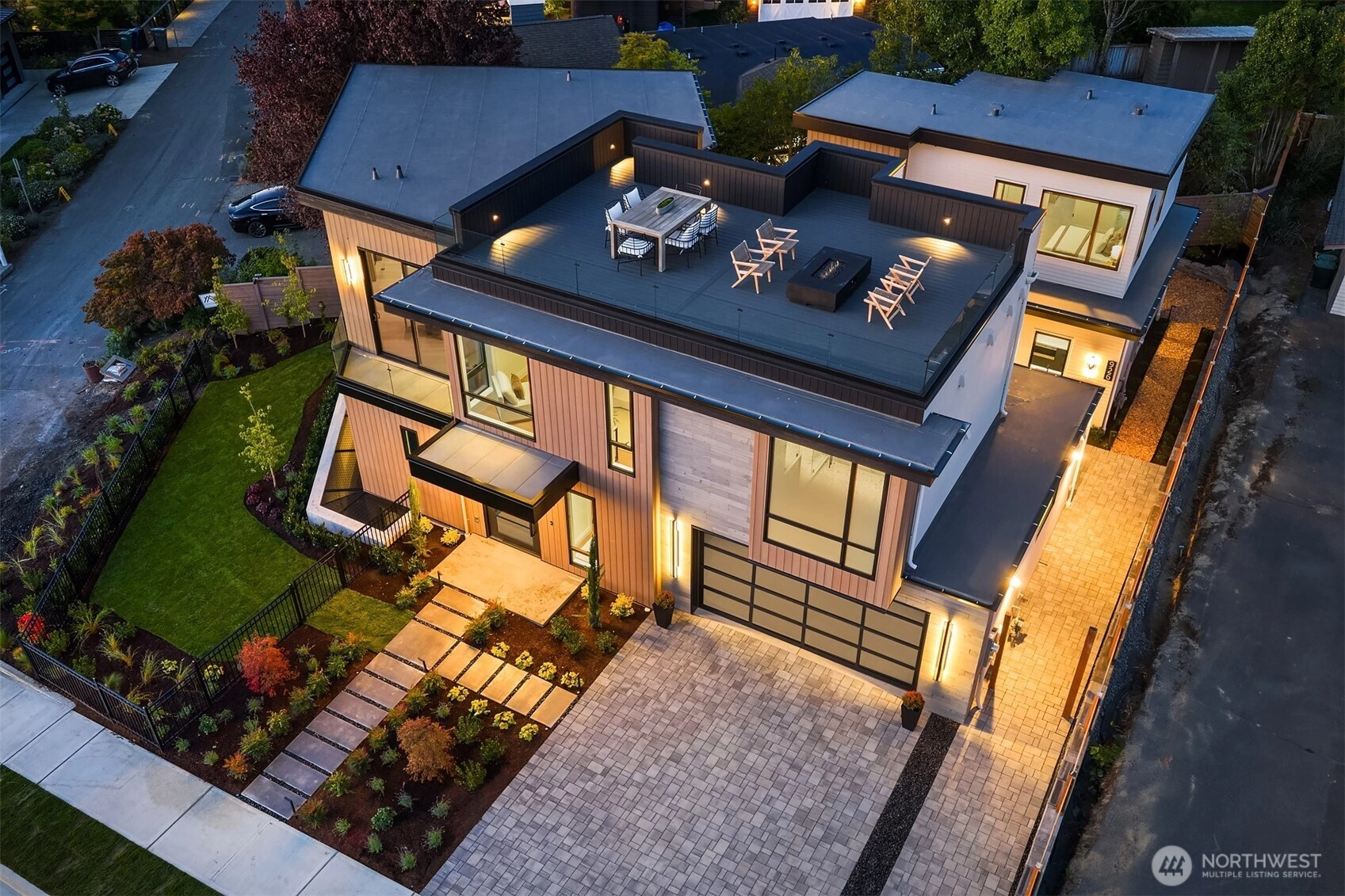 928 and 926 18th Ave W Kirkland WA 98033