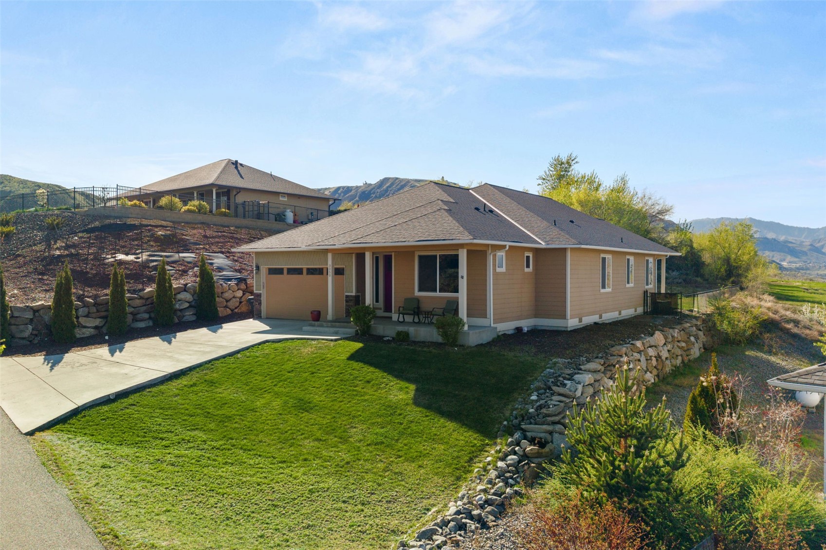 3050 Riverview Ln Malaga WA 98828