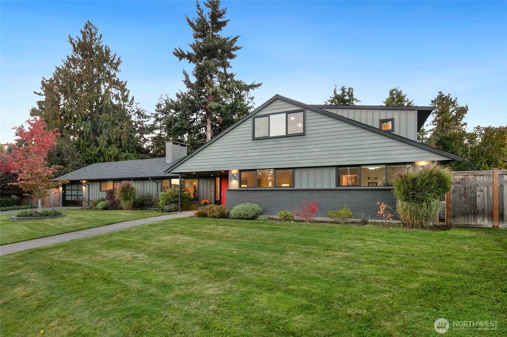 16505 Shore Dr NE Lake Forest Park WA 98155
