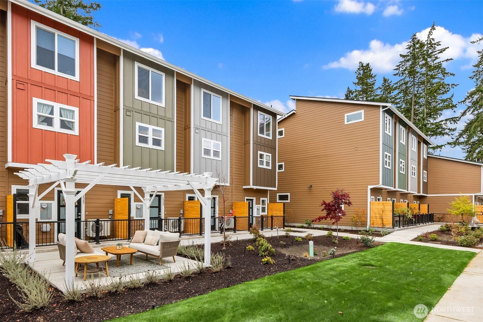 1339 Nolta Loop NE Unit  Bainbridge Island WA 98110