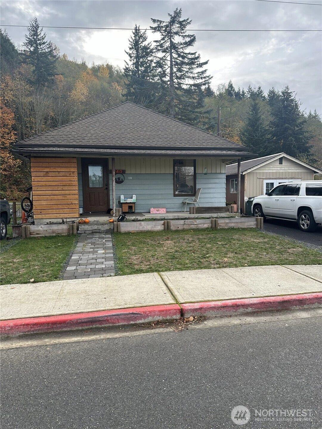 240 Pershing Ave Carbonado WA 98323
