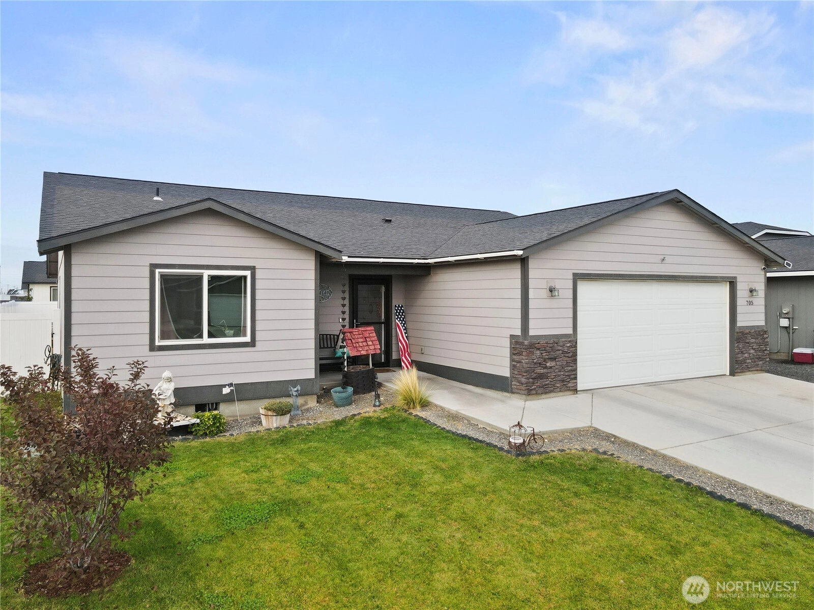 705 E Mt Adams St Othello WA 99344