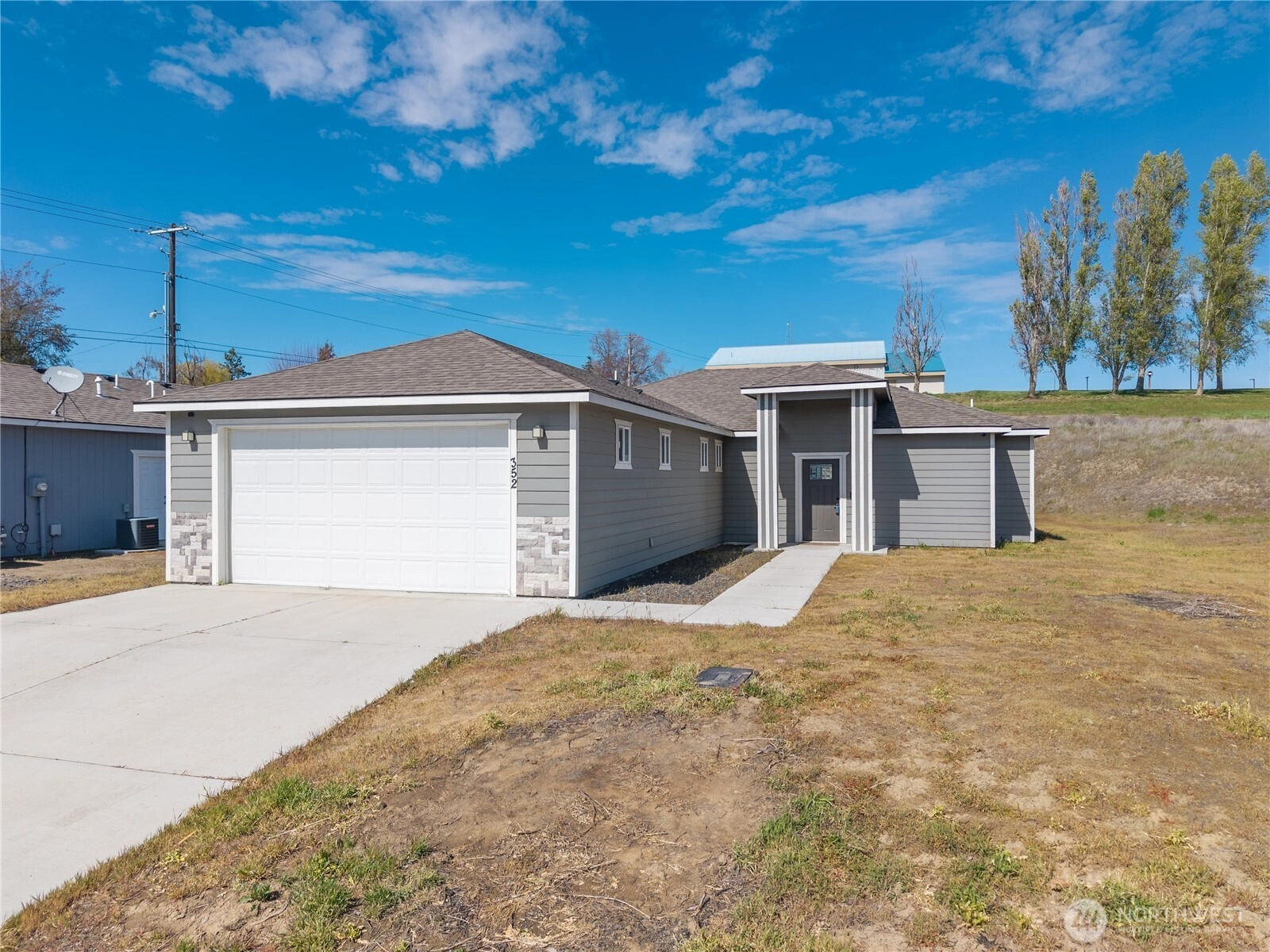 352 E Davis St Unit  Connell WA 99326