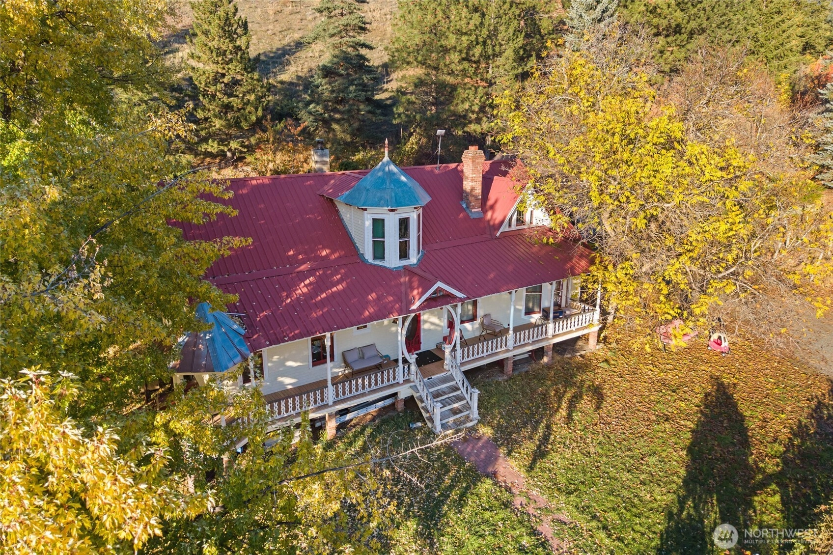 2555 Pleasant Valley Rd Rice WA 99167