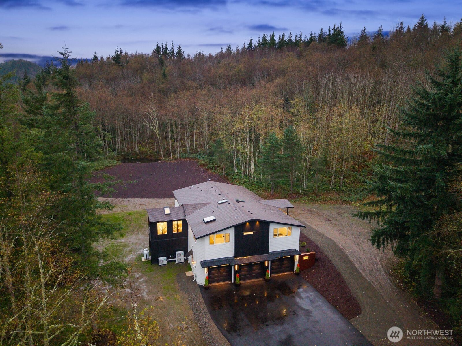 32922 SE Kuzak Rd Enumclaw WA 98022