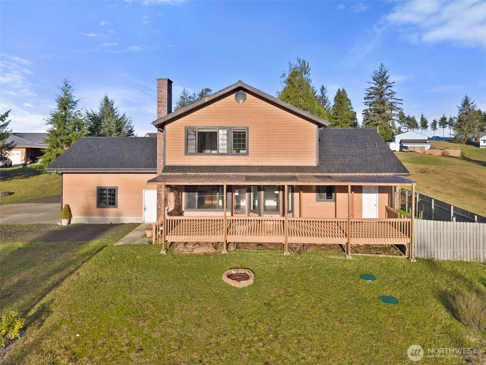 15 Spruce Ln South Bend WA 98586