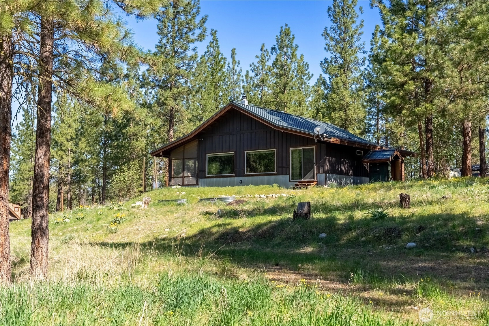 21 Twin Lakes Dr Winthrop WA 98862