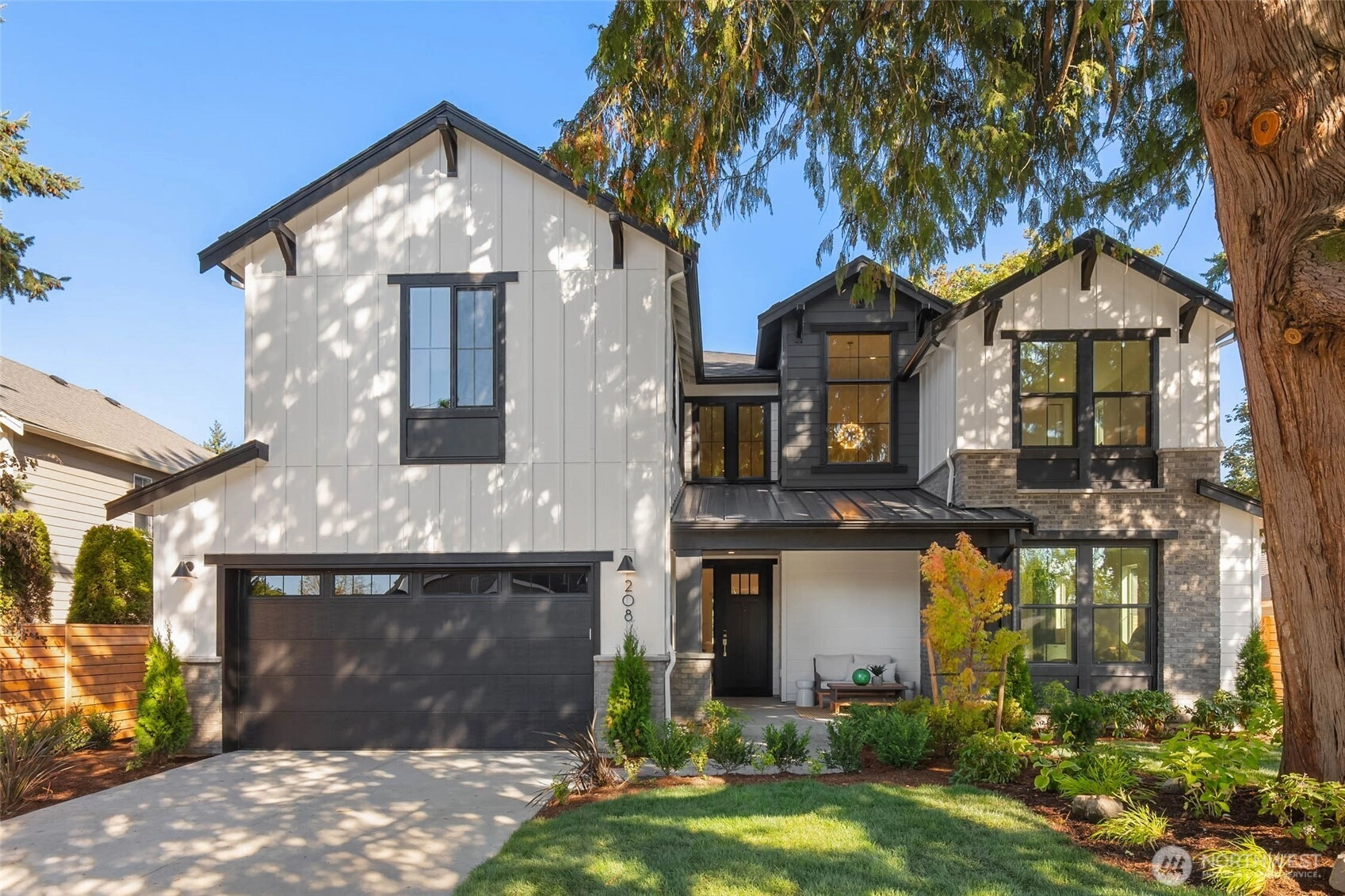 208 106th Ave SE Bellevue WA 98004
