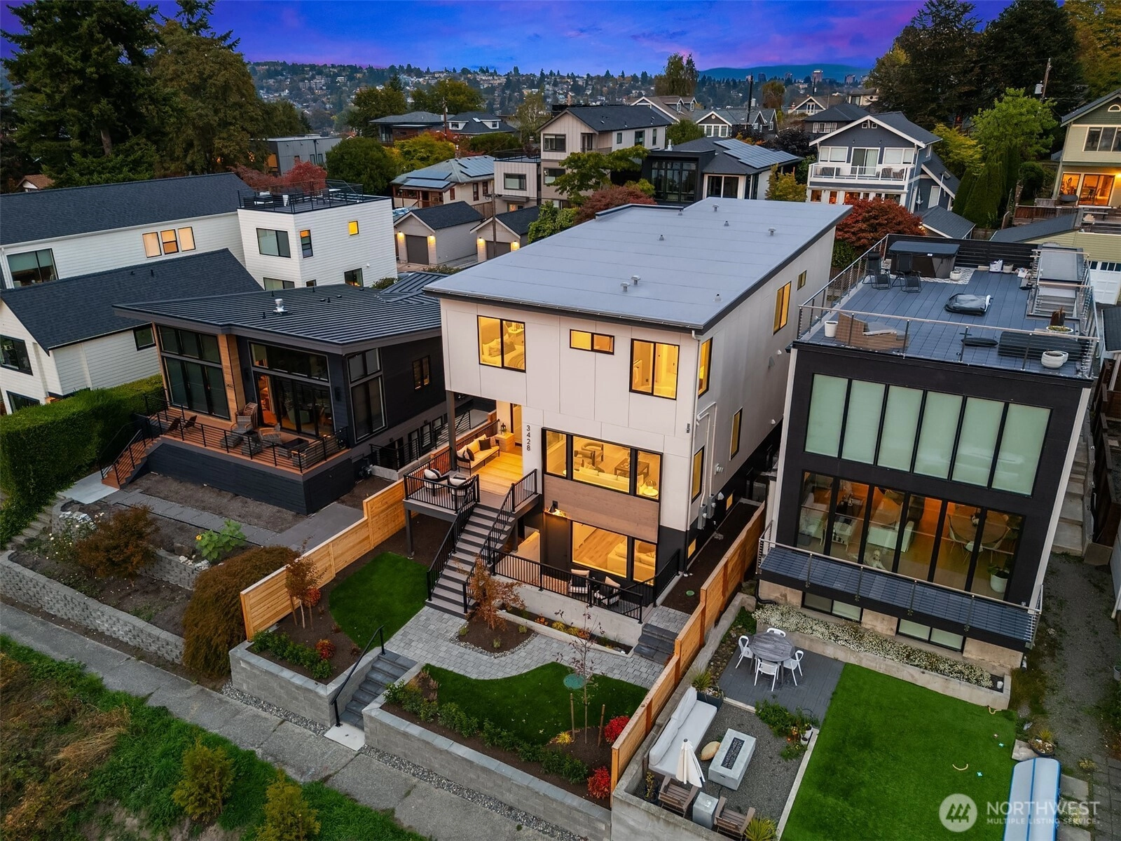 3428 13th Ave W Seattle WA 98119