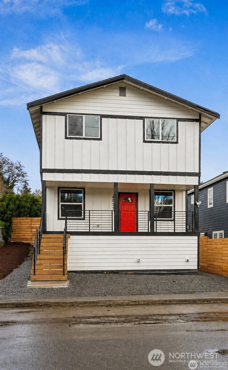 4002 Courtland Pl S Seattle WA 98118