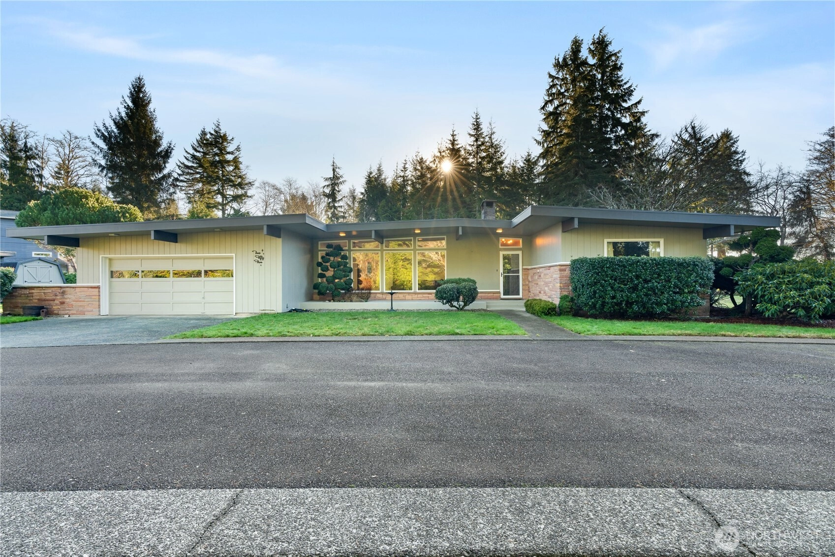 255 Summit Ave Hoquiam WA 98550