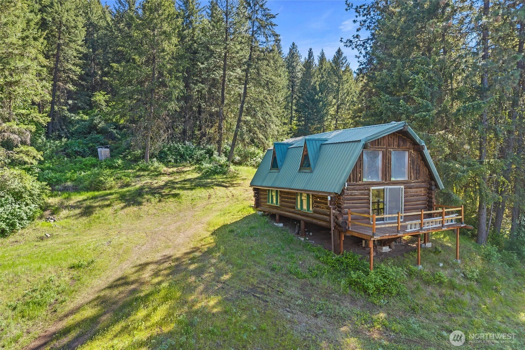 4100 Bissel Rd Hunters WA 99137