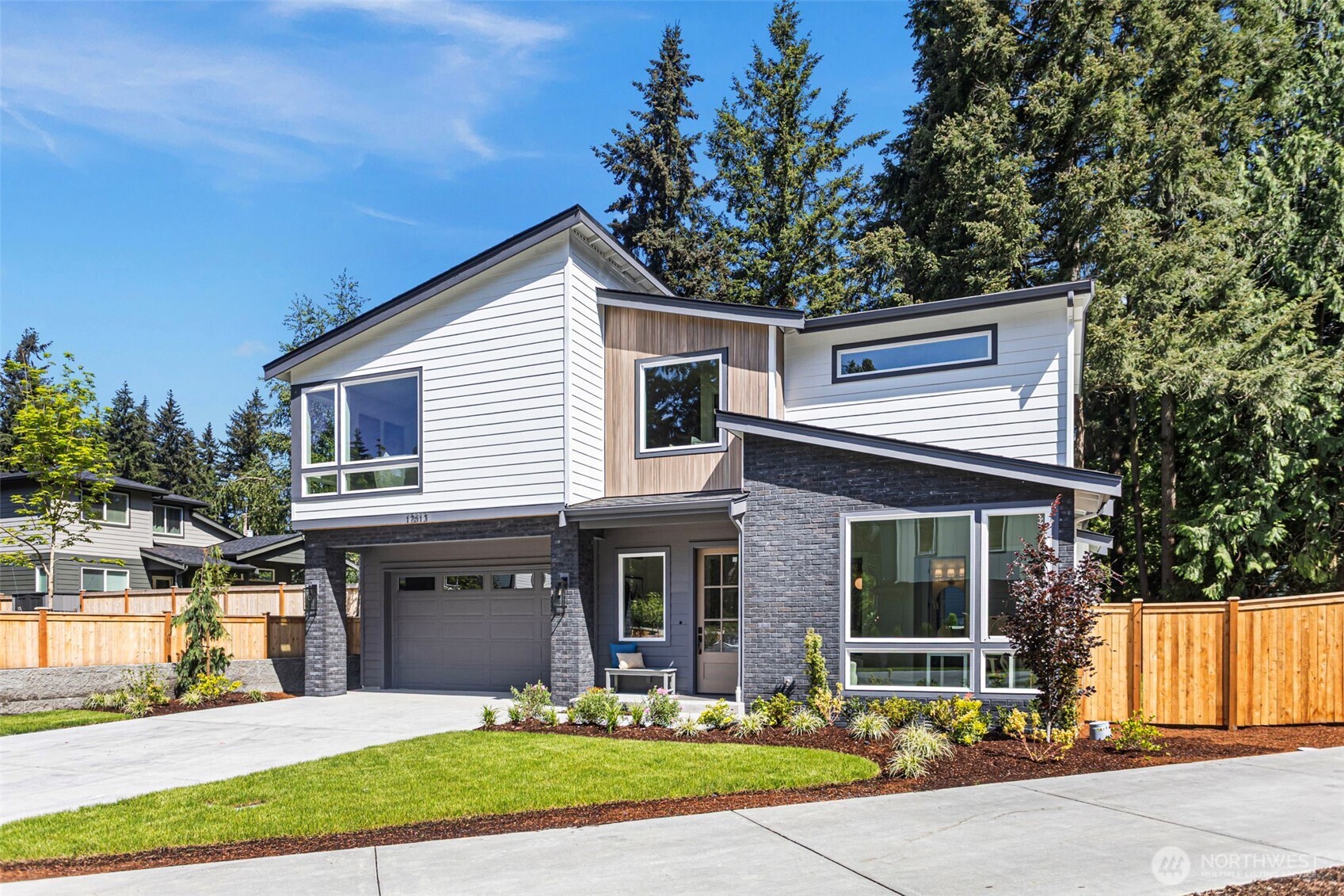 12813 NE 65th Ln Unit  Kirkland WA 98033