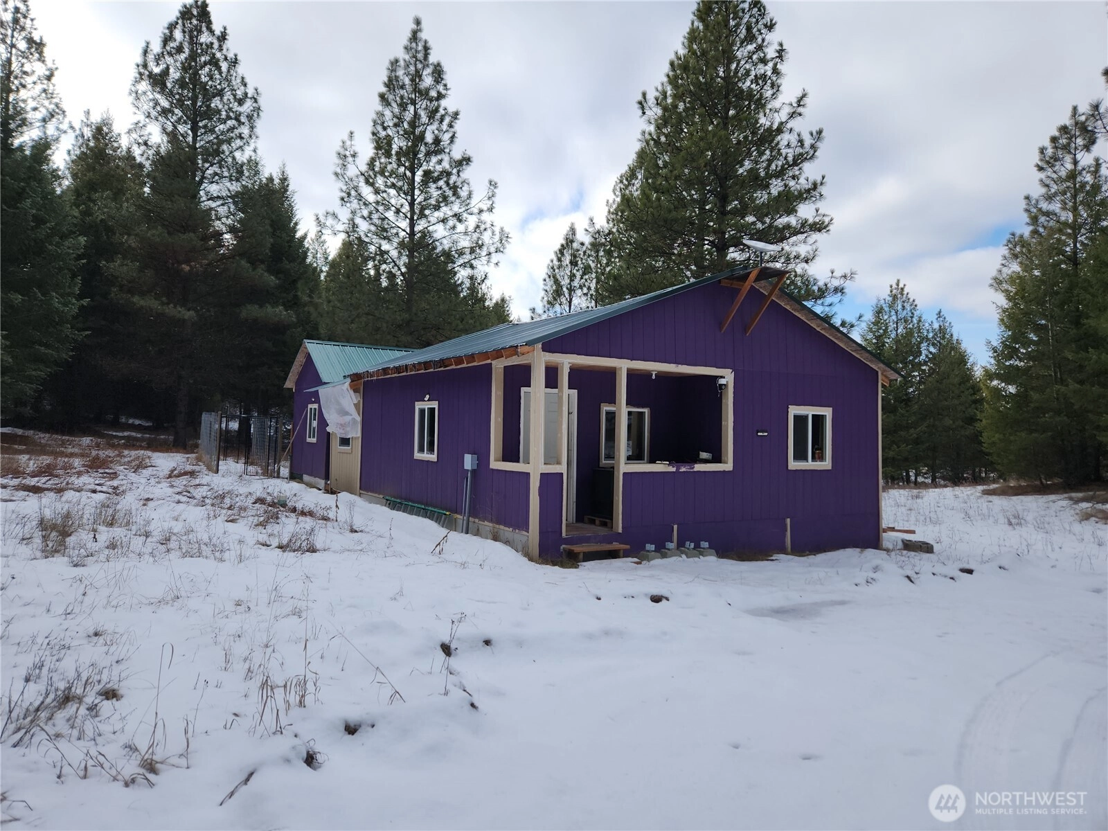 10 Mountain View Rd Republic WA 99166