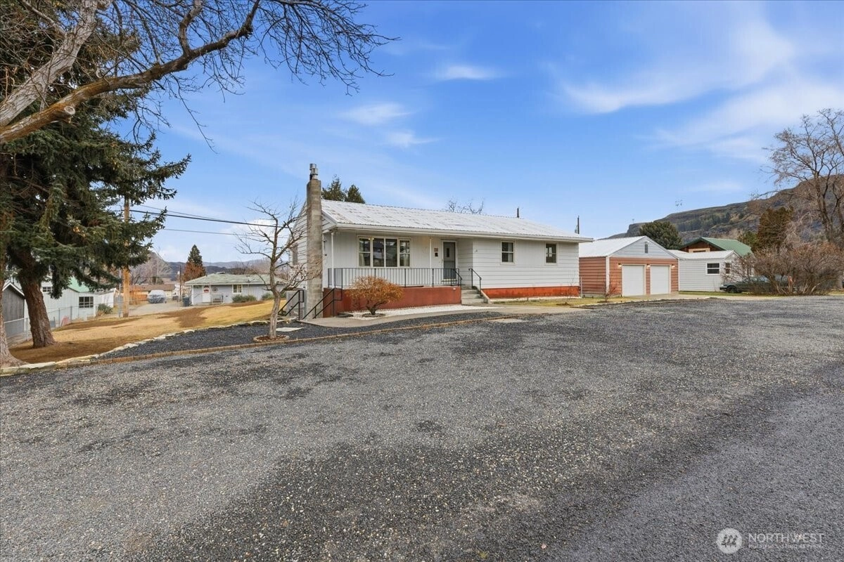 118 Washington Pl Electric City WA 99123