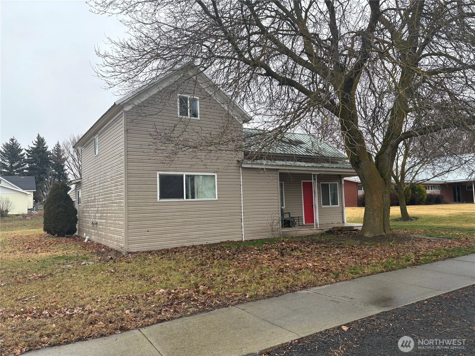 208 N 3rd Harrington WA 99134