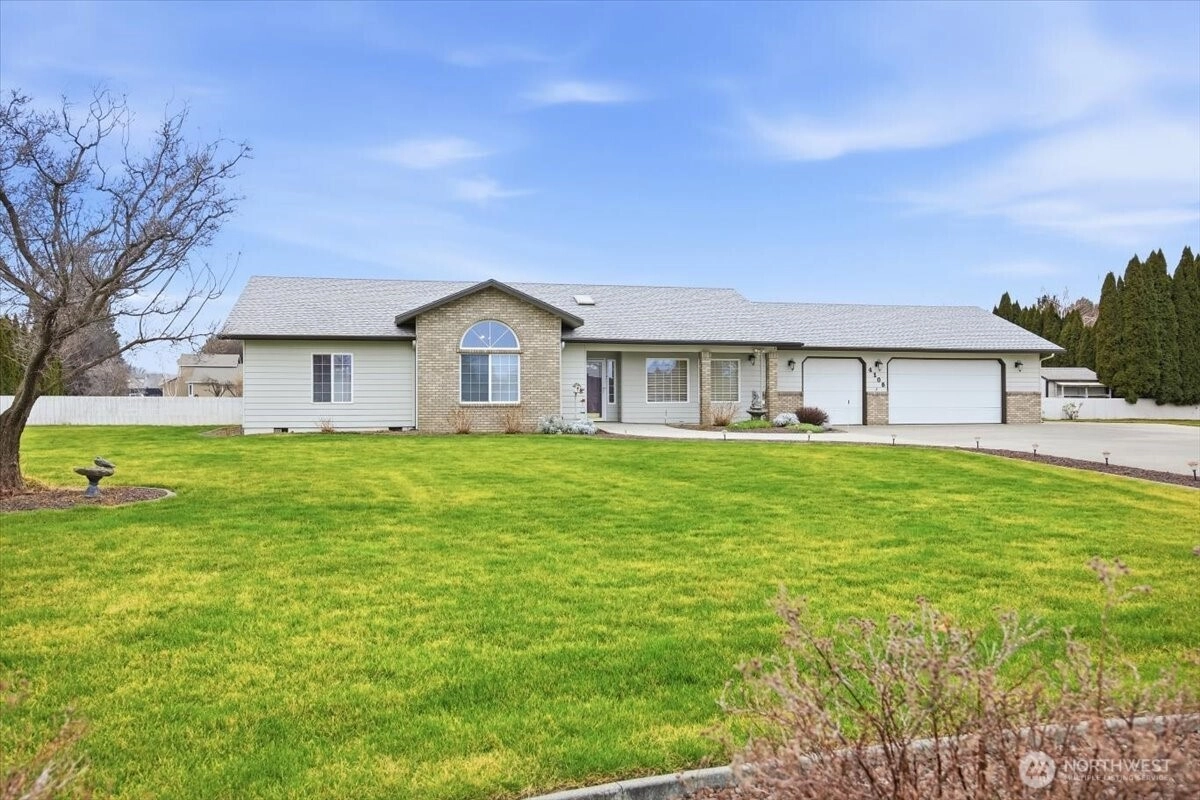 4105 Southlake Ct West Richland WA 99353