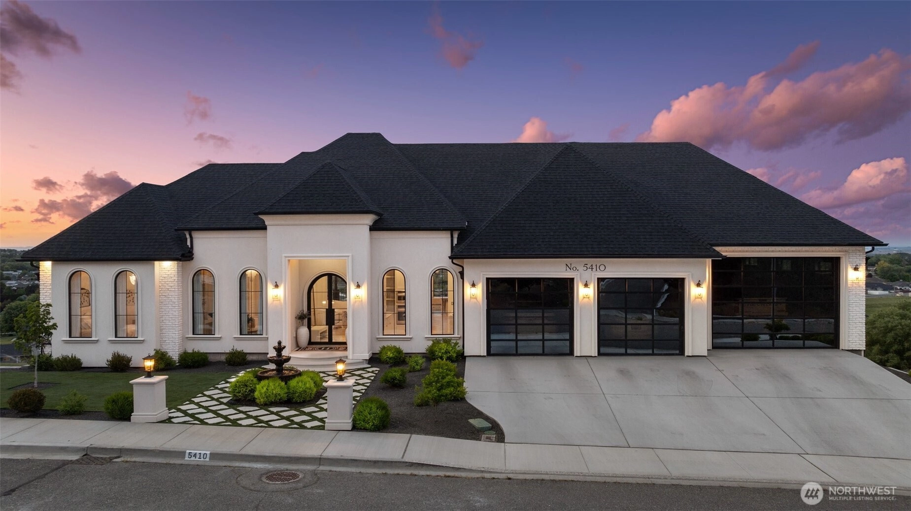 5410 Hershey Ln Unit  West Richland WA 99353
