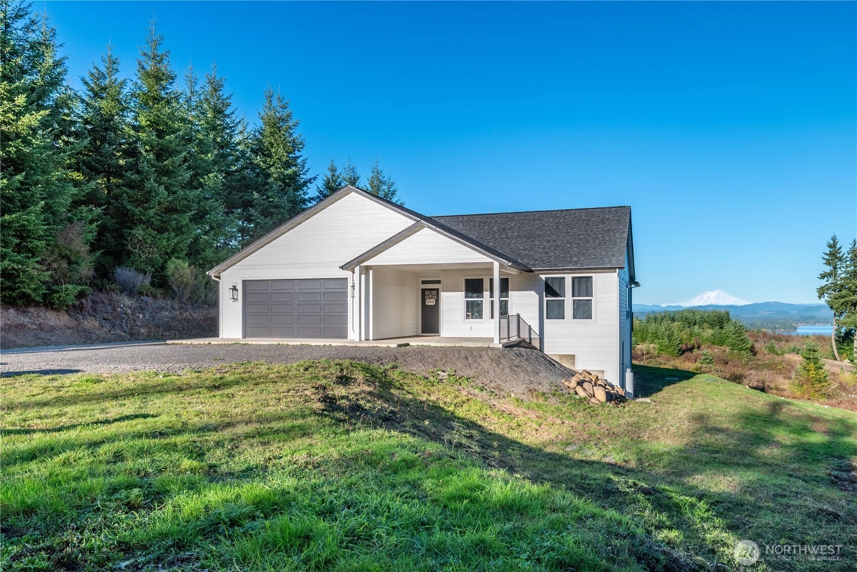 250 Red Rock Dr Castle Rock WA 98611