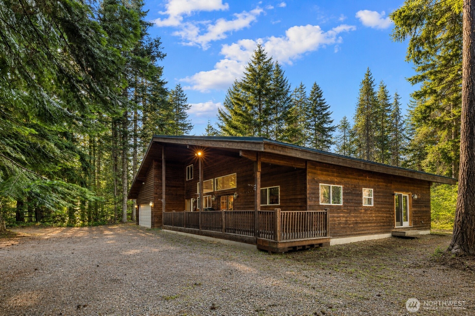 741 Hawthorn Ln Unit  Easton WA 98925