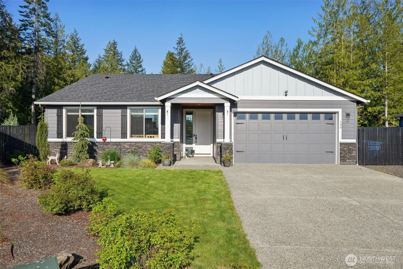 130 Zephyr Dr Unit  Silverlake WA 98645