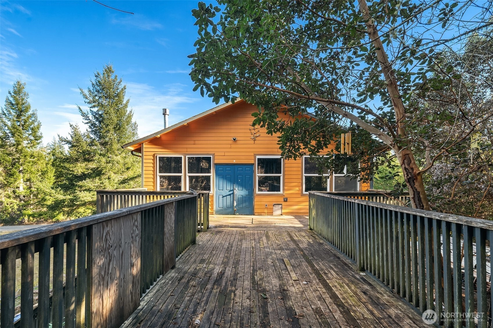 23611 W Ludvick Lake Dr Seabeck WA 98380