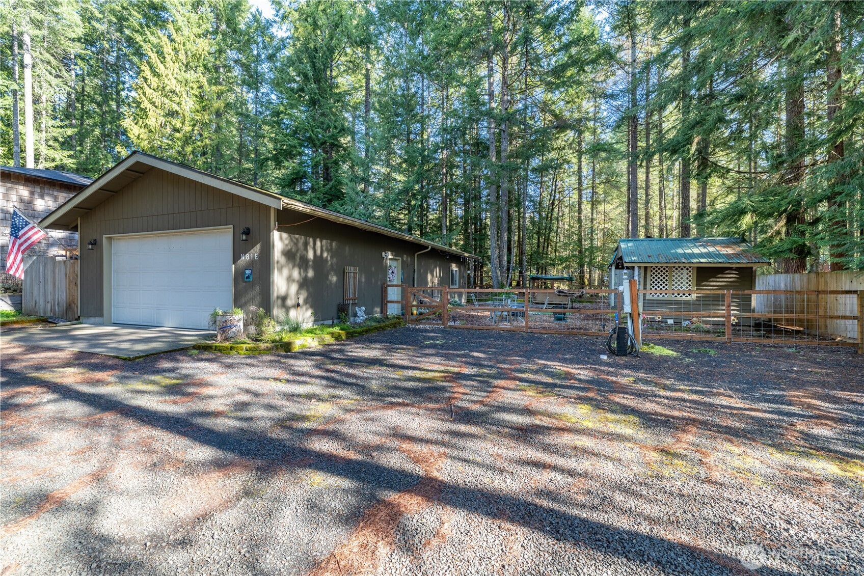 81 N Duckabush Dr E Unit  Hoodsport WA 98548