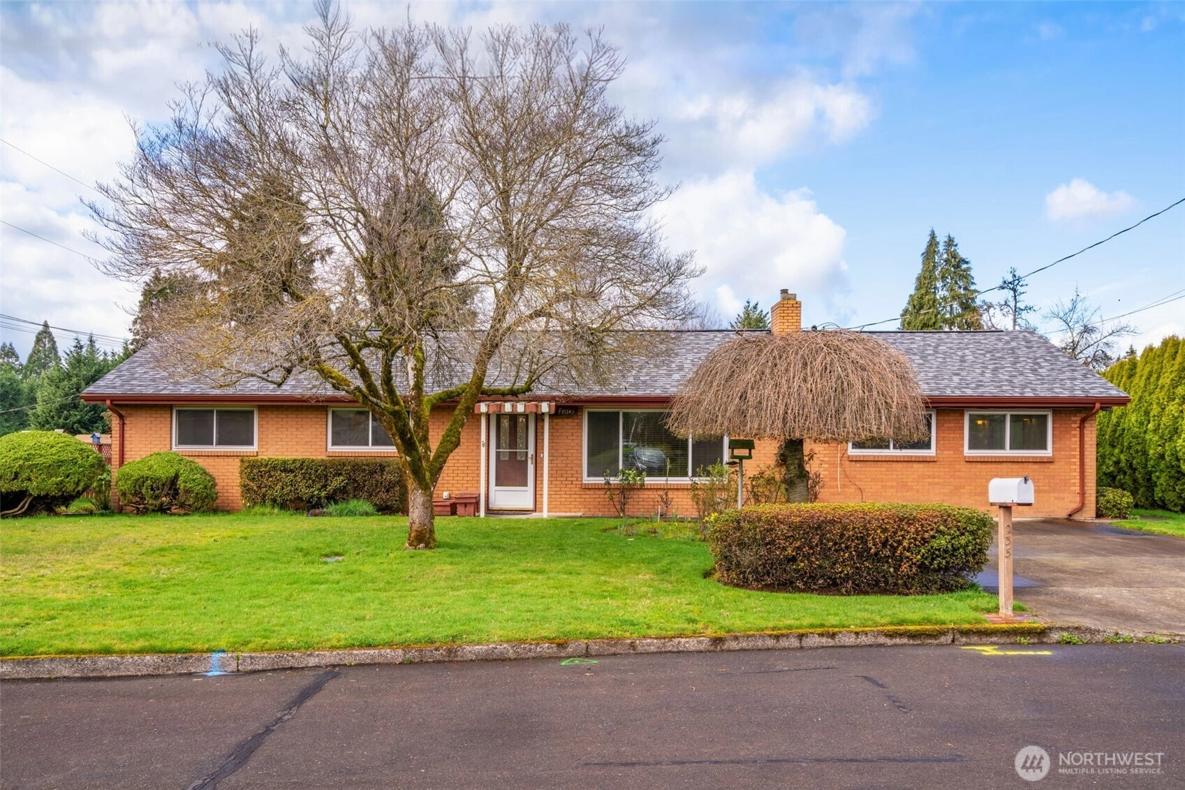 235 9th St Washougal WA 98671
