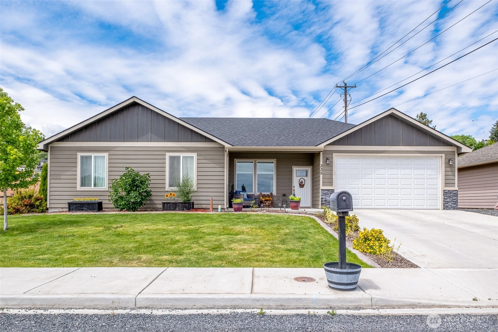 335 Canal Dr Ephrata WA 98823