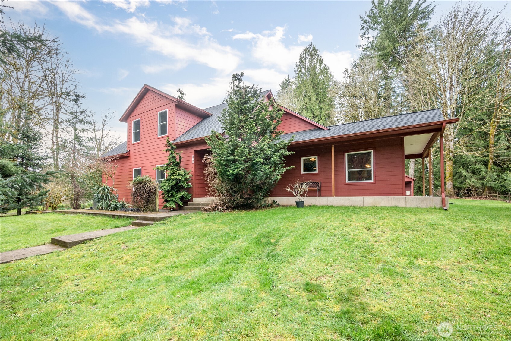 180 Trinity Dr Castle Rock WA 98611