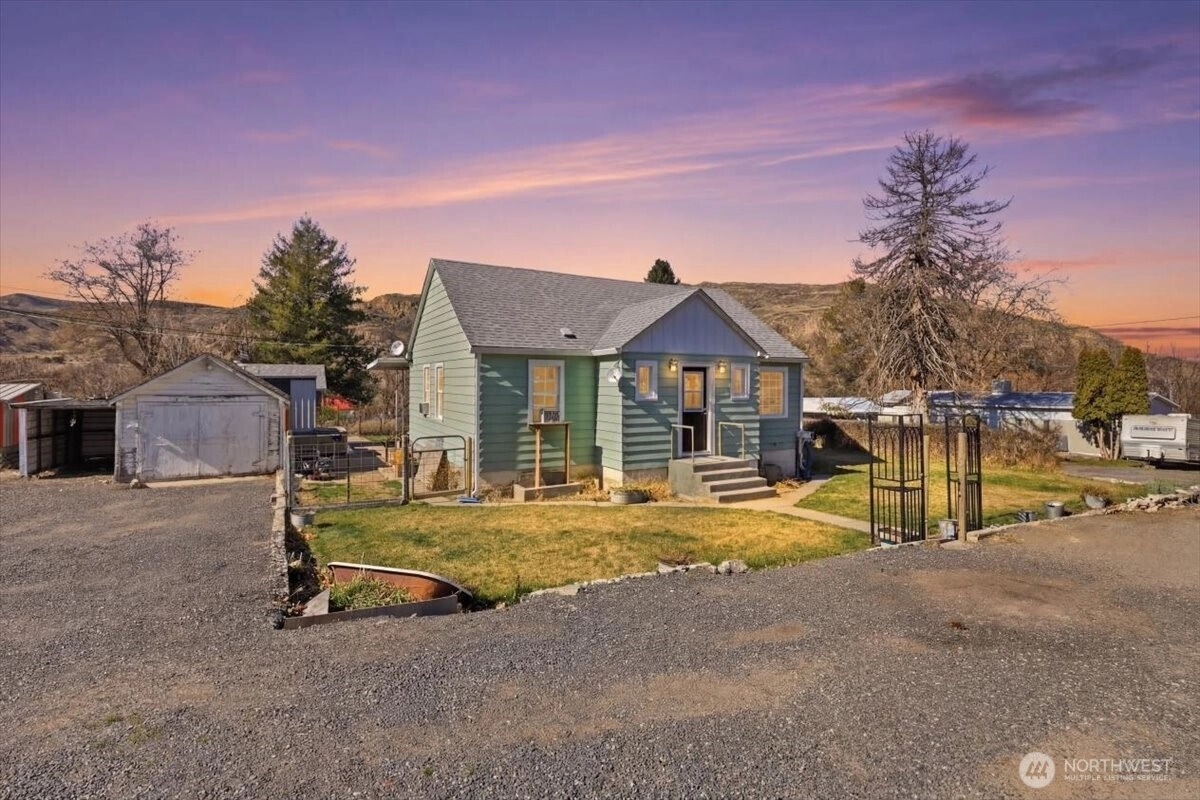 5 S Wlliams St Elmer City WA 99124