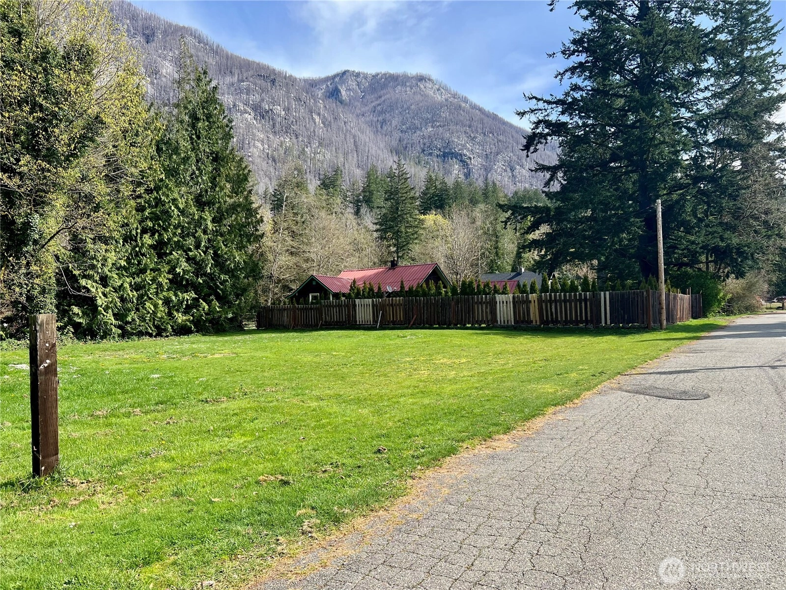 68116 NE 148th St Unit  Baring WA 98224