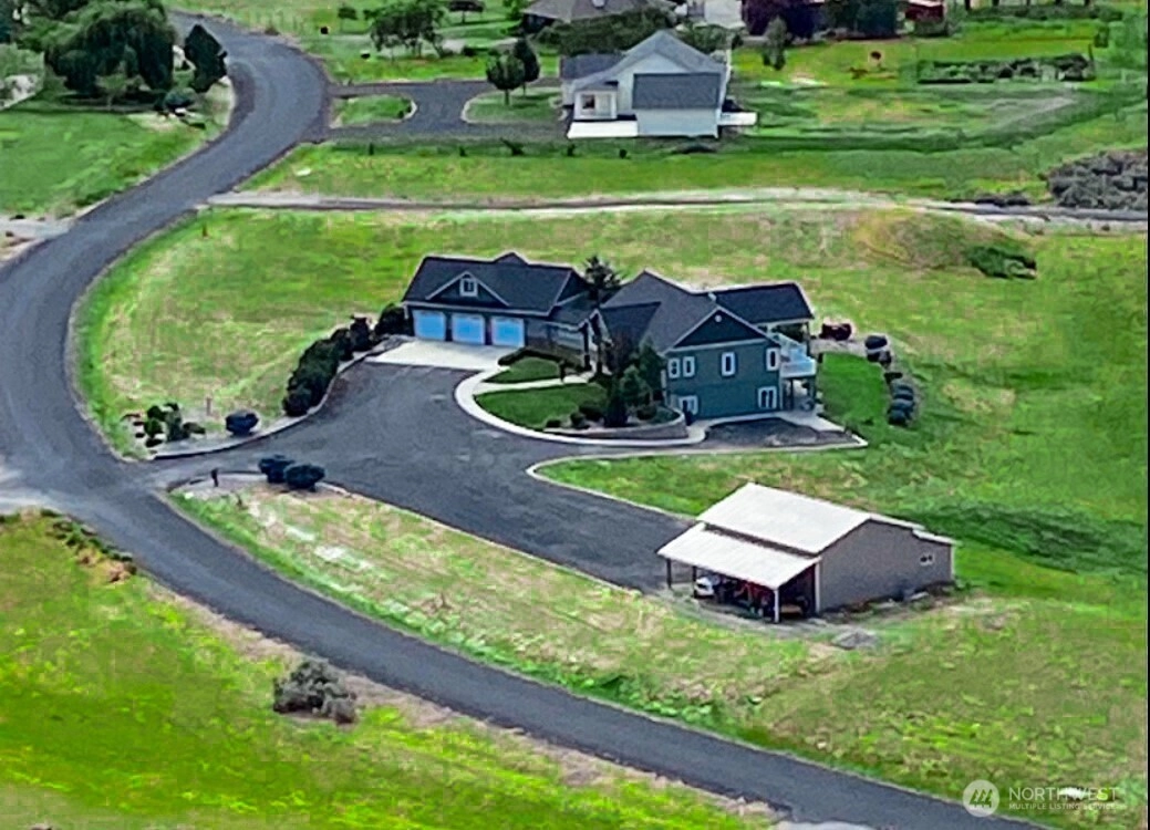 55776 Bay Area Dr Electric City WA 99123