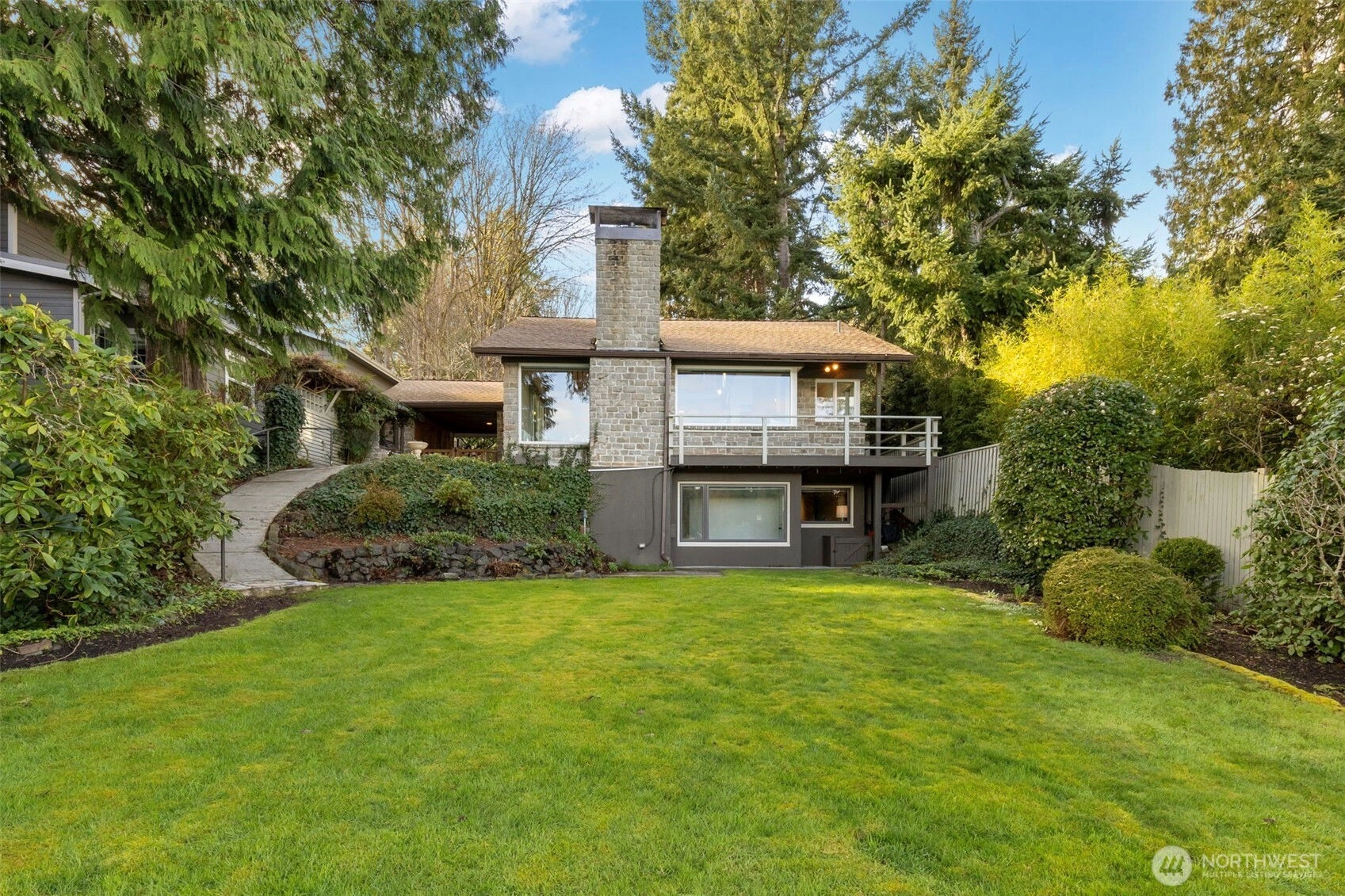 17160 Angeline Ave South NE Suquamish WA 98392
