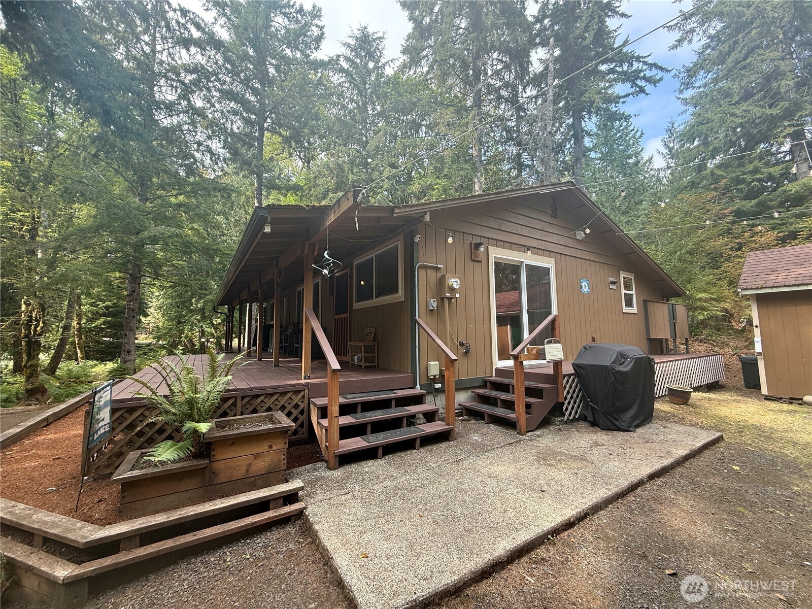 961 N Potlatch Dr Unit  Hoodsport WA 98548