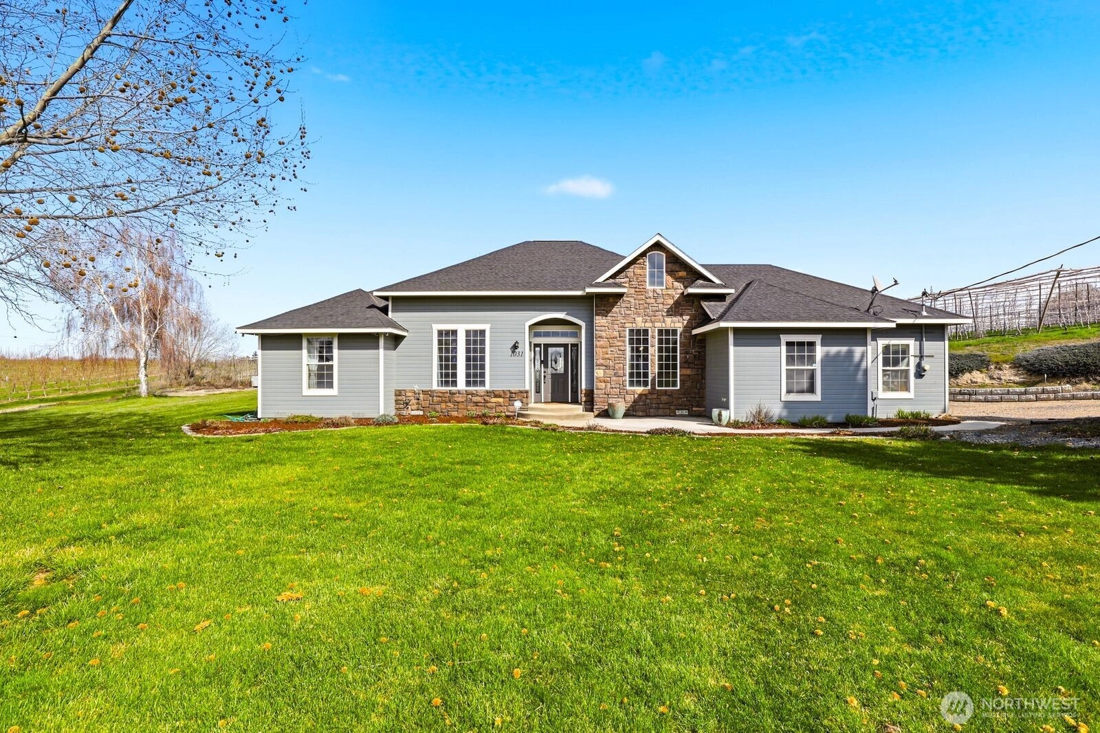 1031 Orchardvale Rd Zillah WA 98953