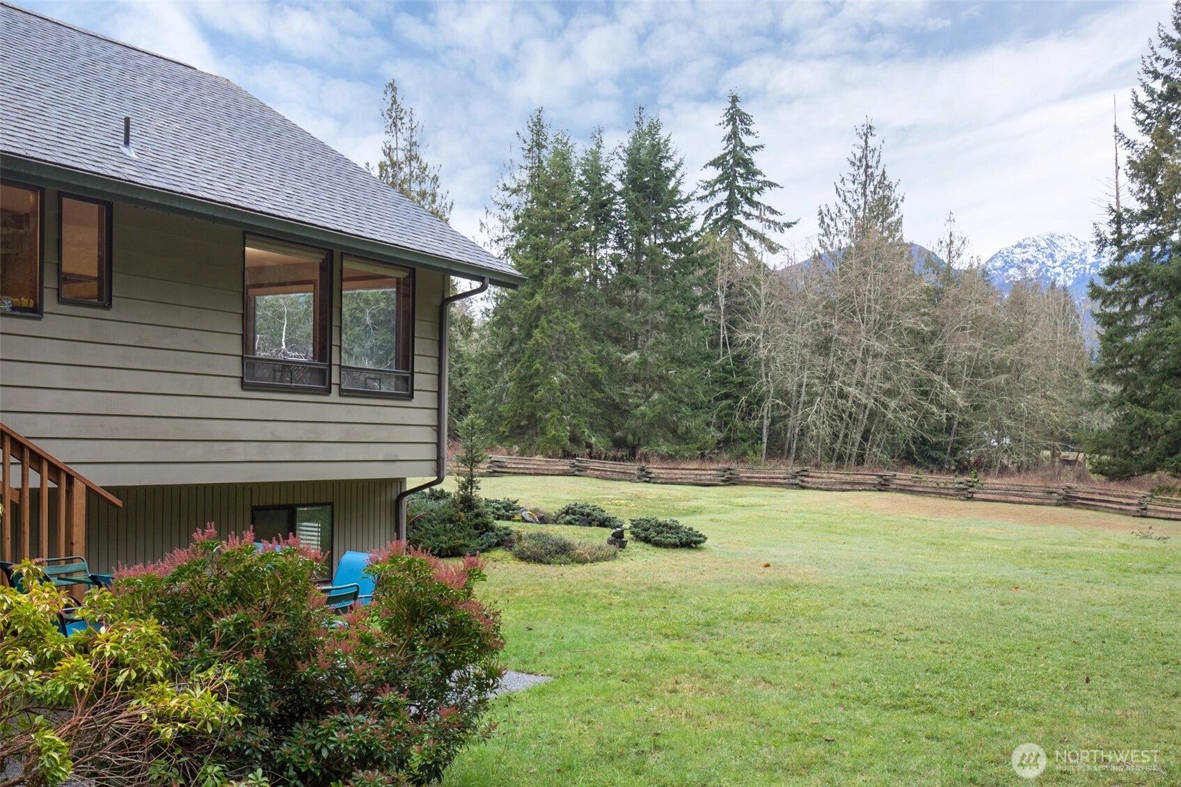 3547 Deer Park Rd Port Angeles WA 98362