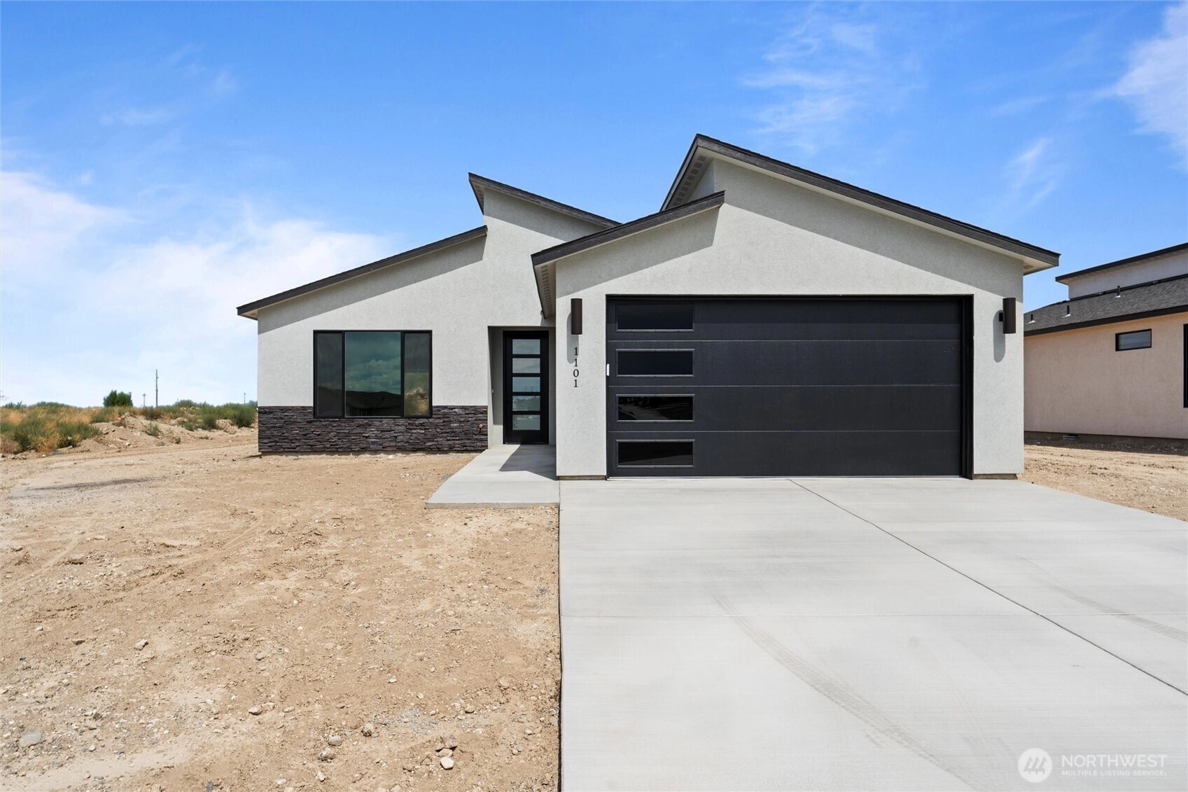 1239 E Mt Hood St Unit  Othello WA 99344