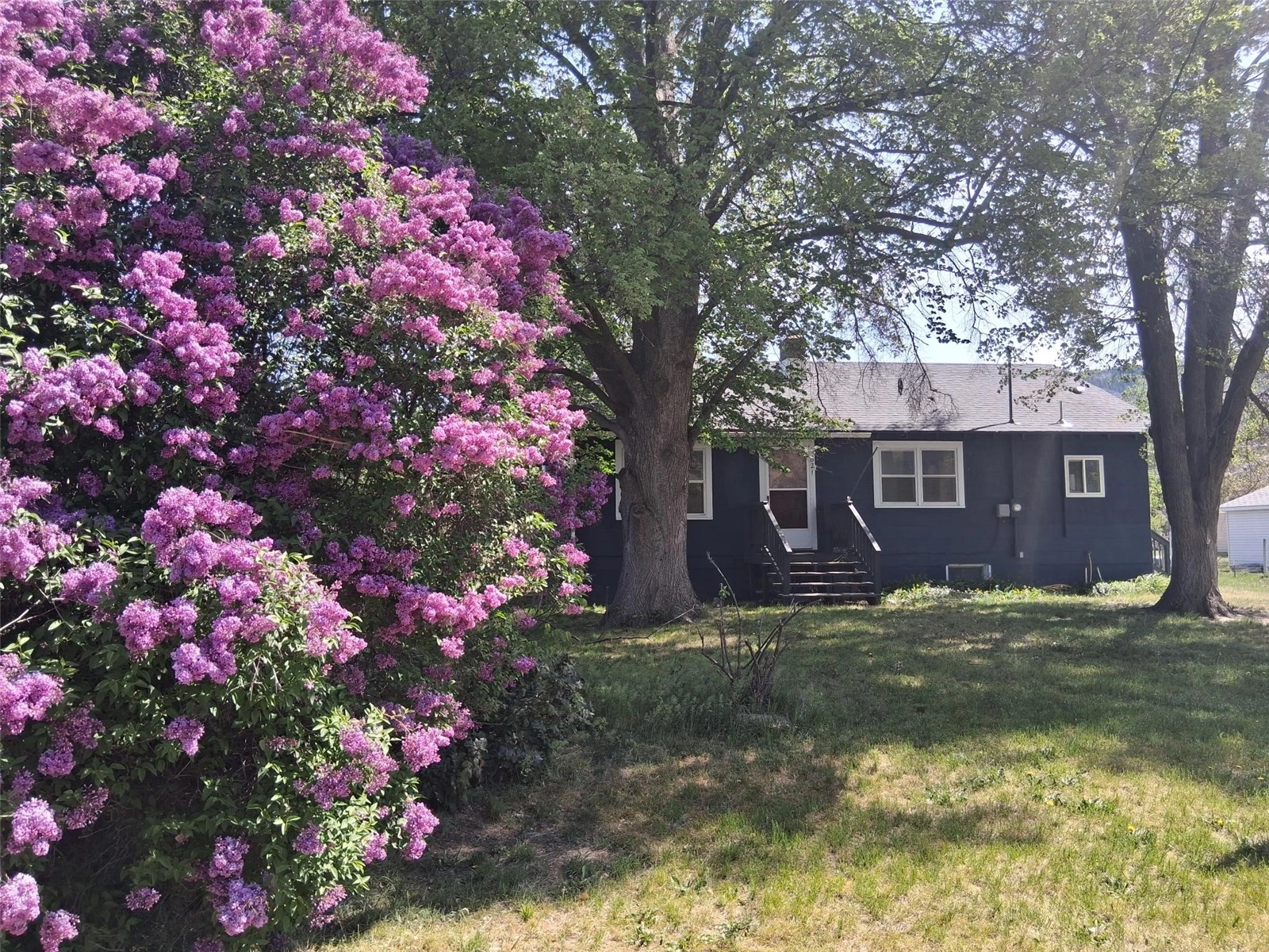 621 Juniper Unit  Oroville WA 98844