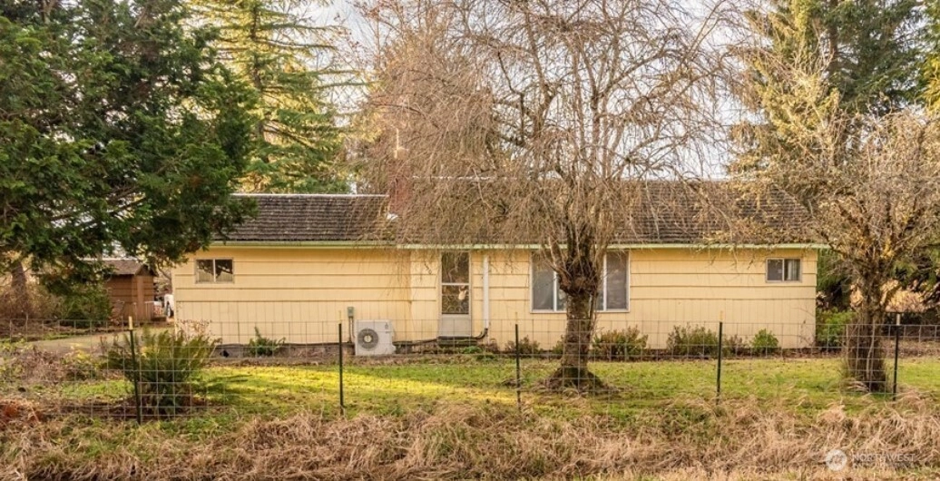 150 Anderson Rd Glenoma WA 98336