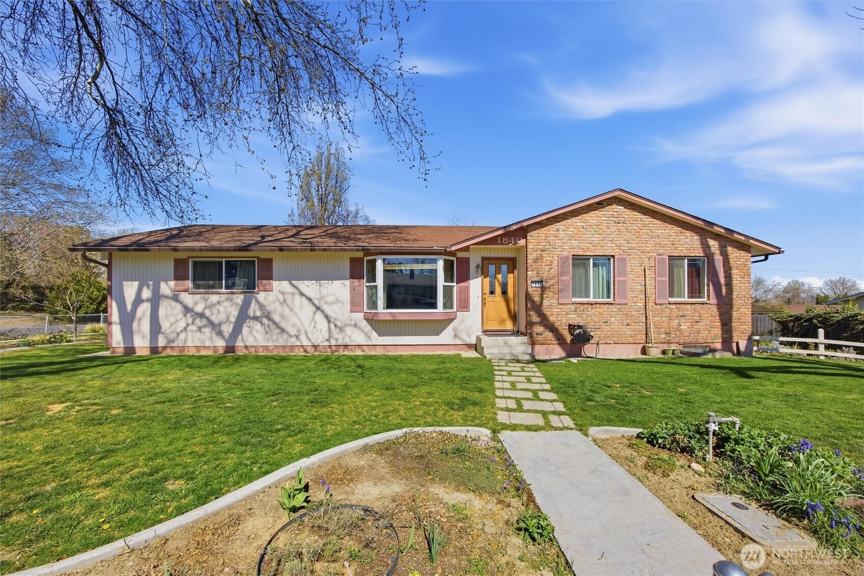 1840 W 11th Ave Kennewick WA 99337
