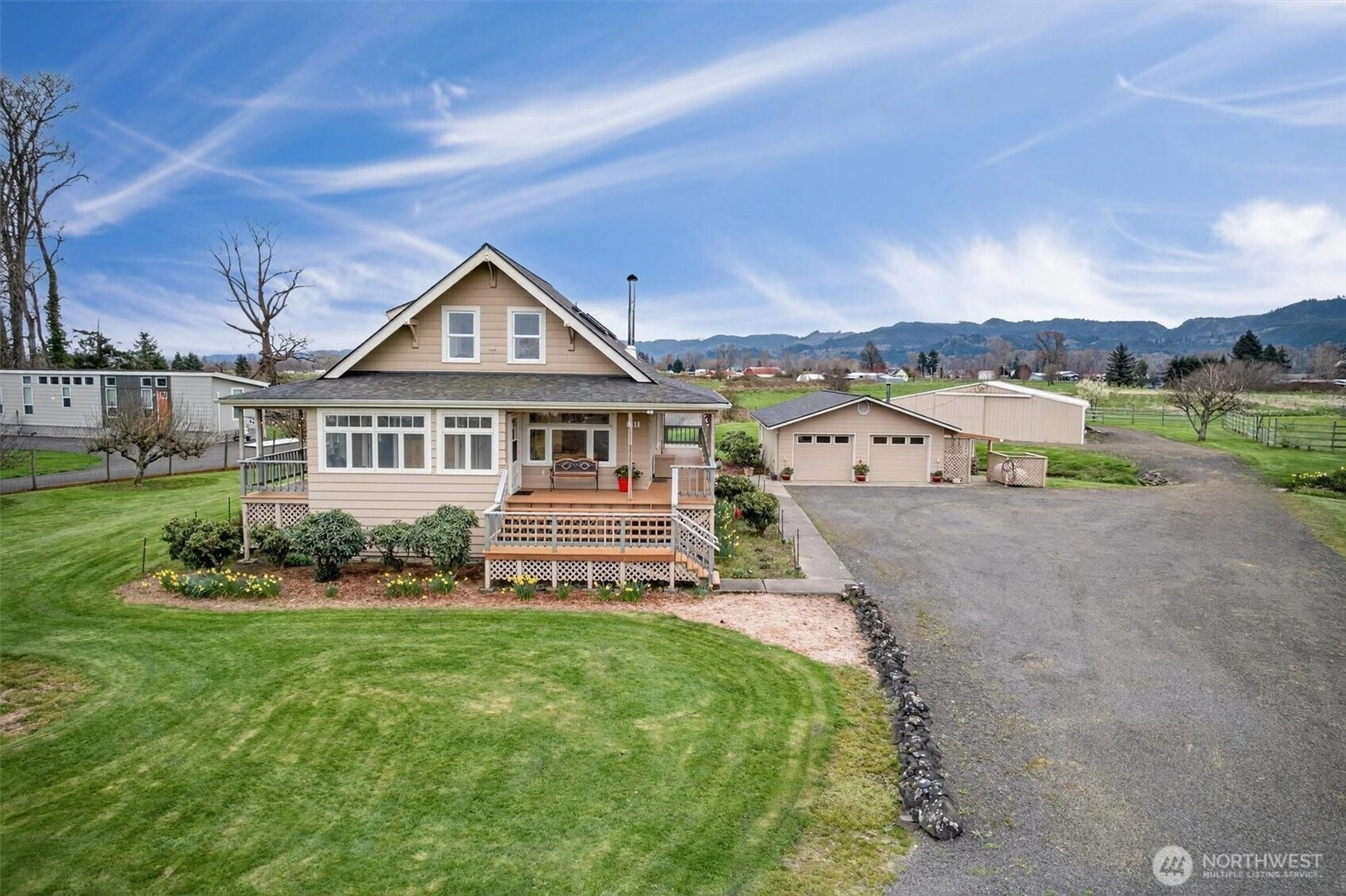 211 S Welcome Slough Rd Cathlamet WA 98612