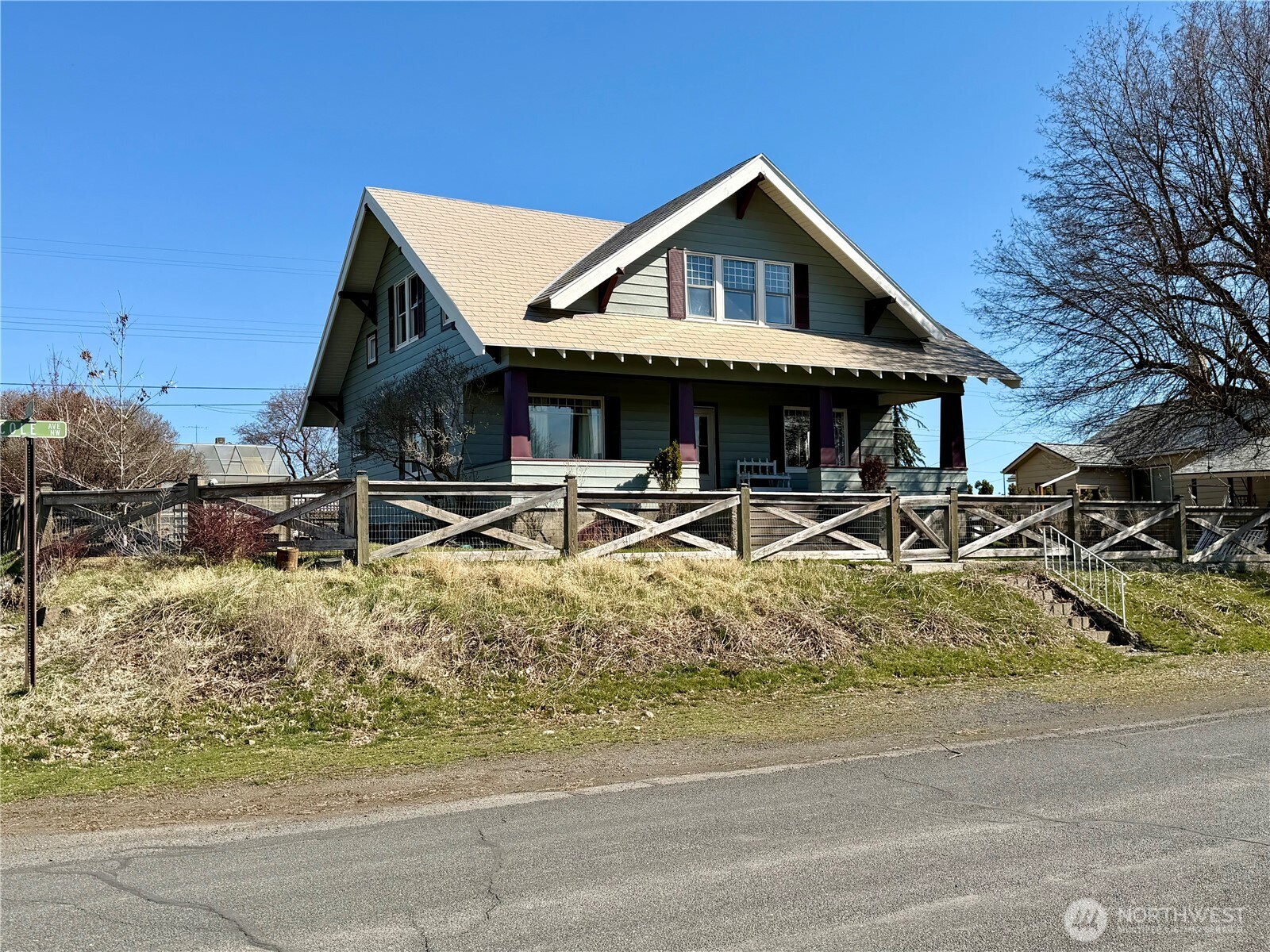 215 NW Cole Ave Wilbur WA 99185