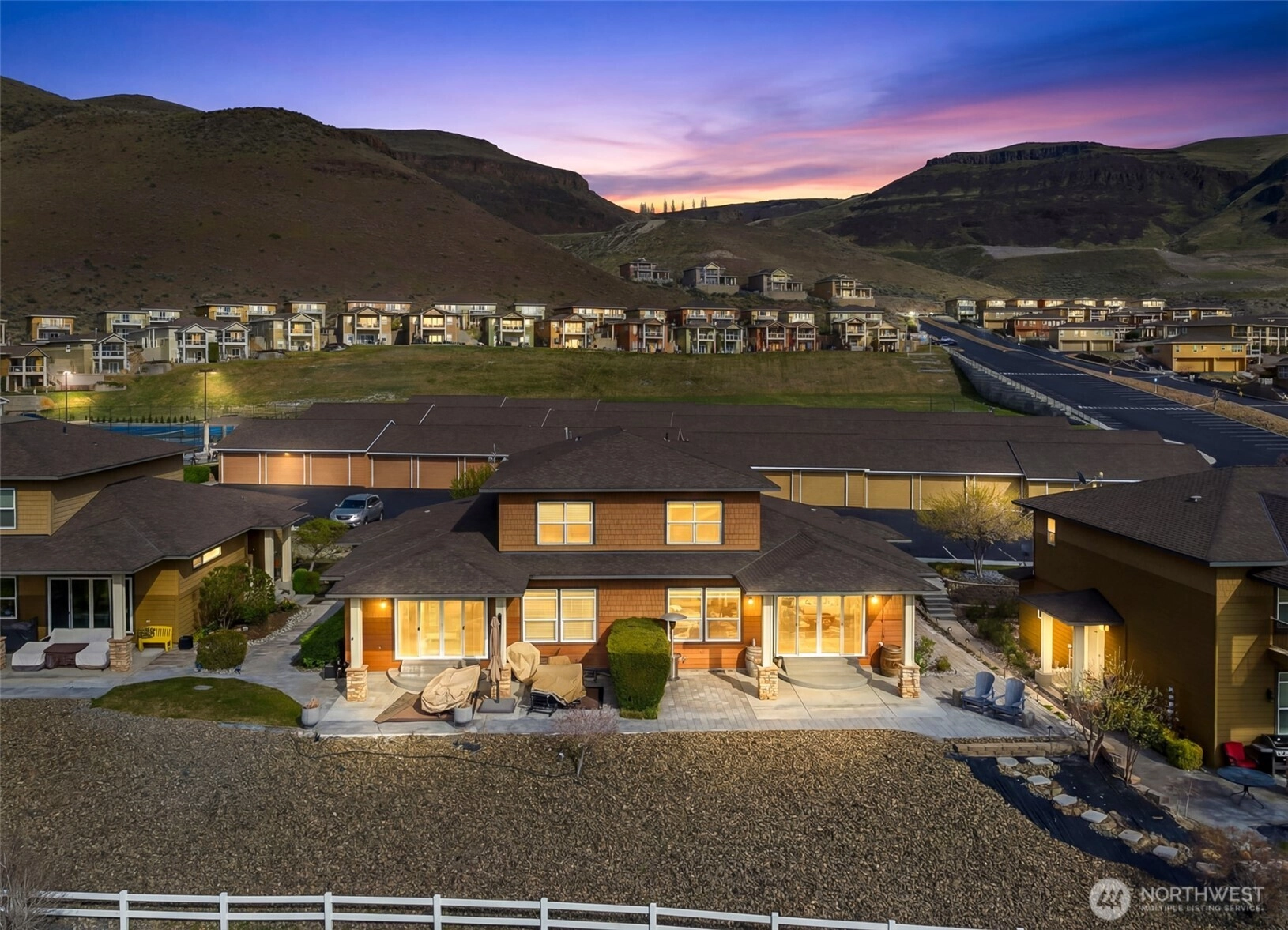 23496 Sunserra Loop NW Quincy WA 98848