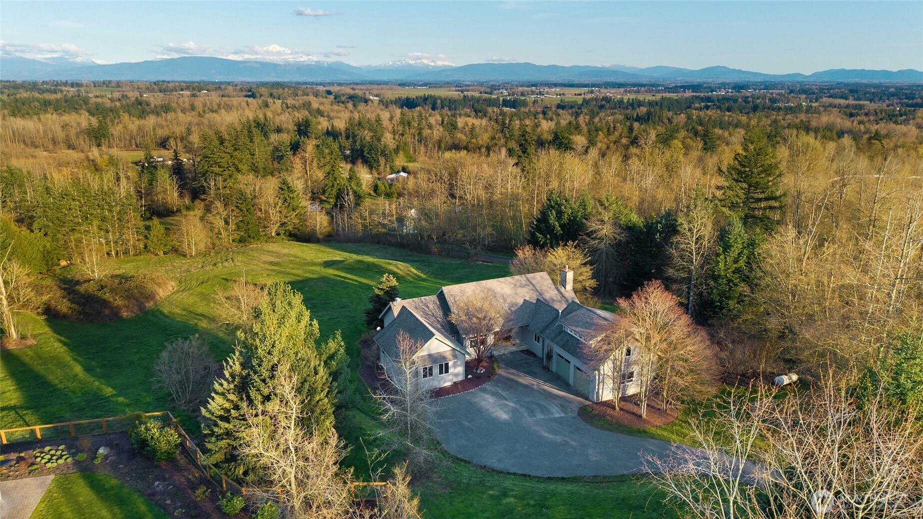 2818 Stein Hill Ln Unit  Custer WA 98240