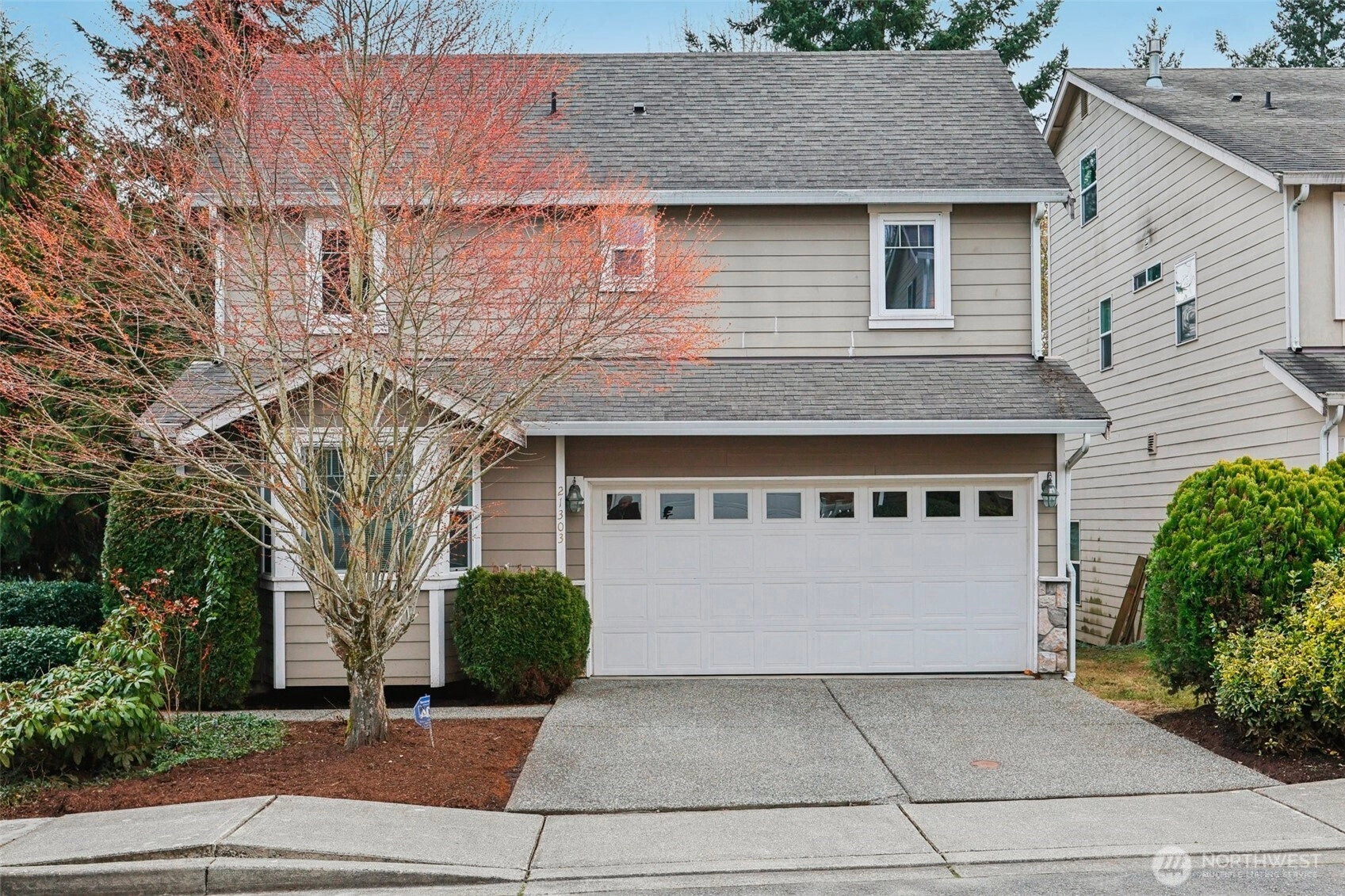 21303 41st Ct W Unit  Mountlake Terrace WA 98043